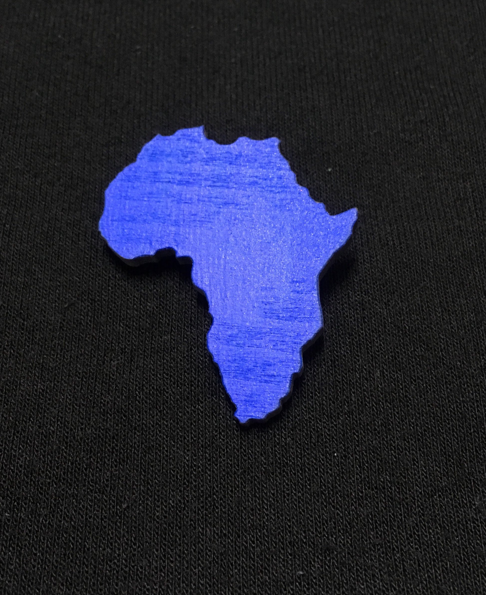 Wooden Africa Brooch - Natural Couture