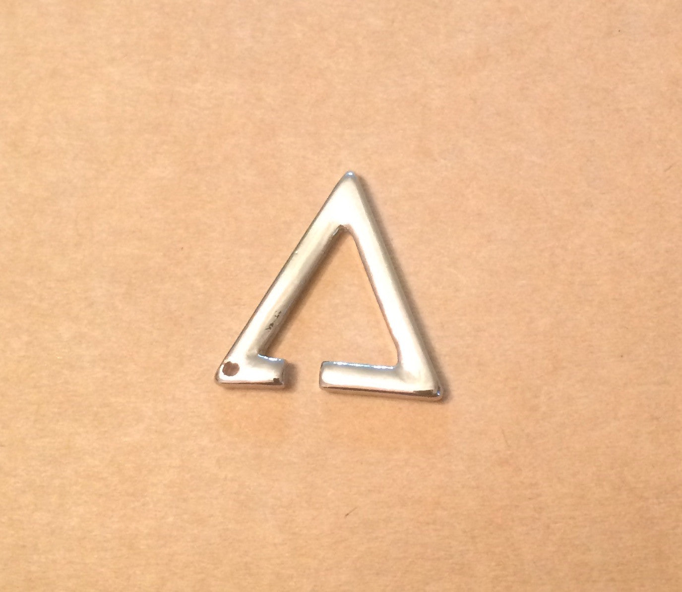 Pyramid Ear Clip - Natural Couture