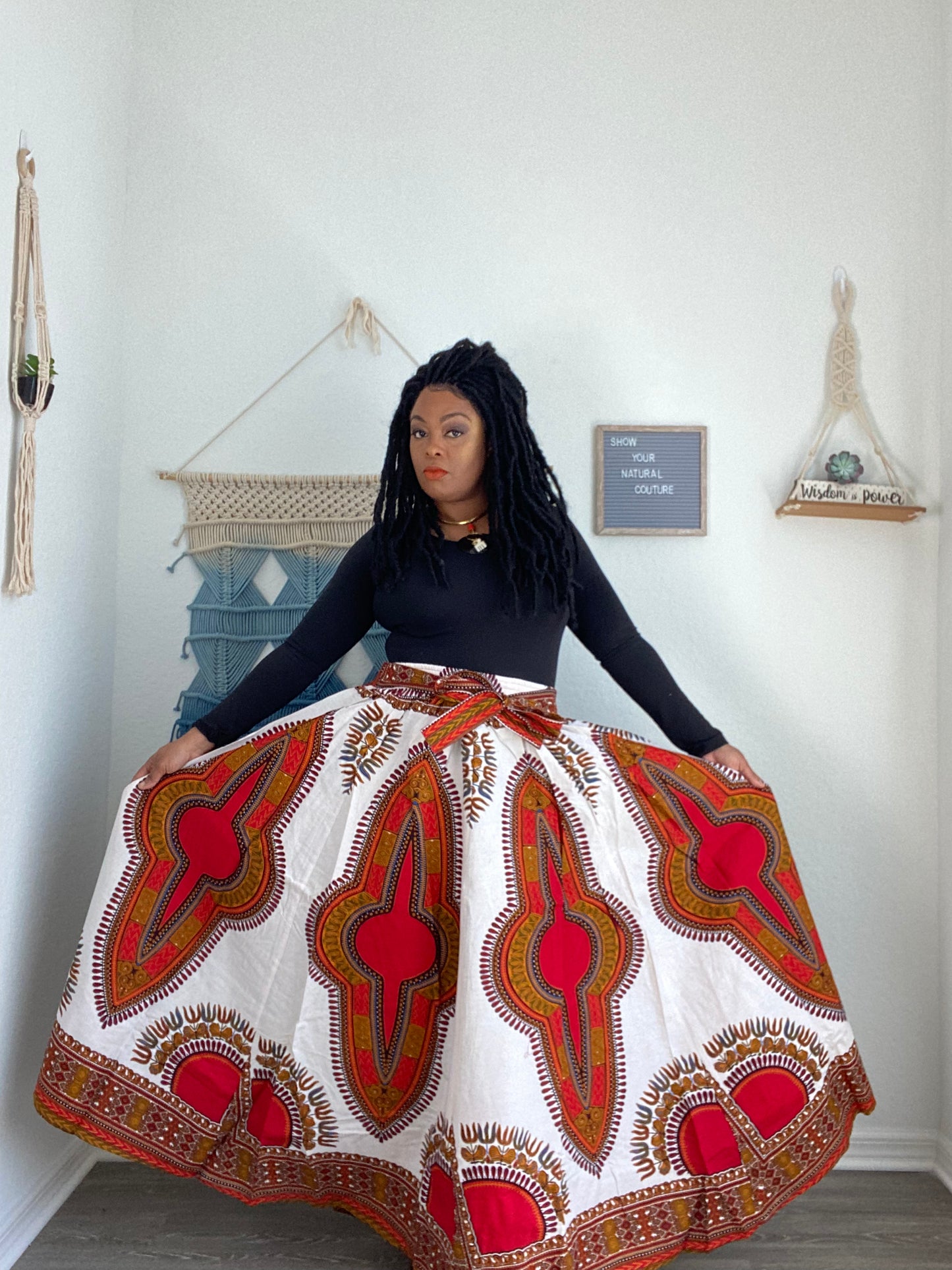 Queen Traditional Print Skirt
