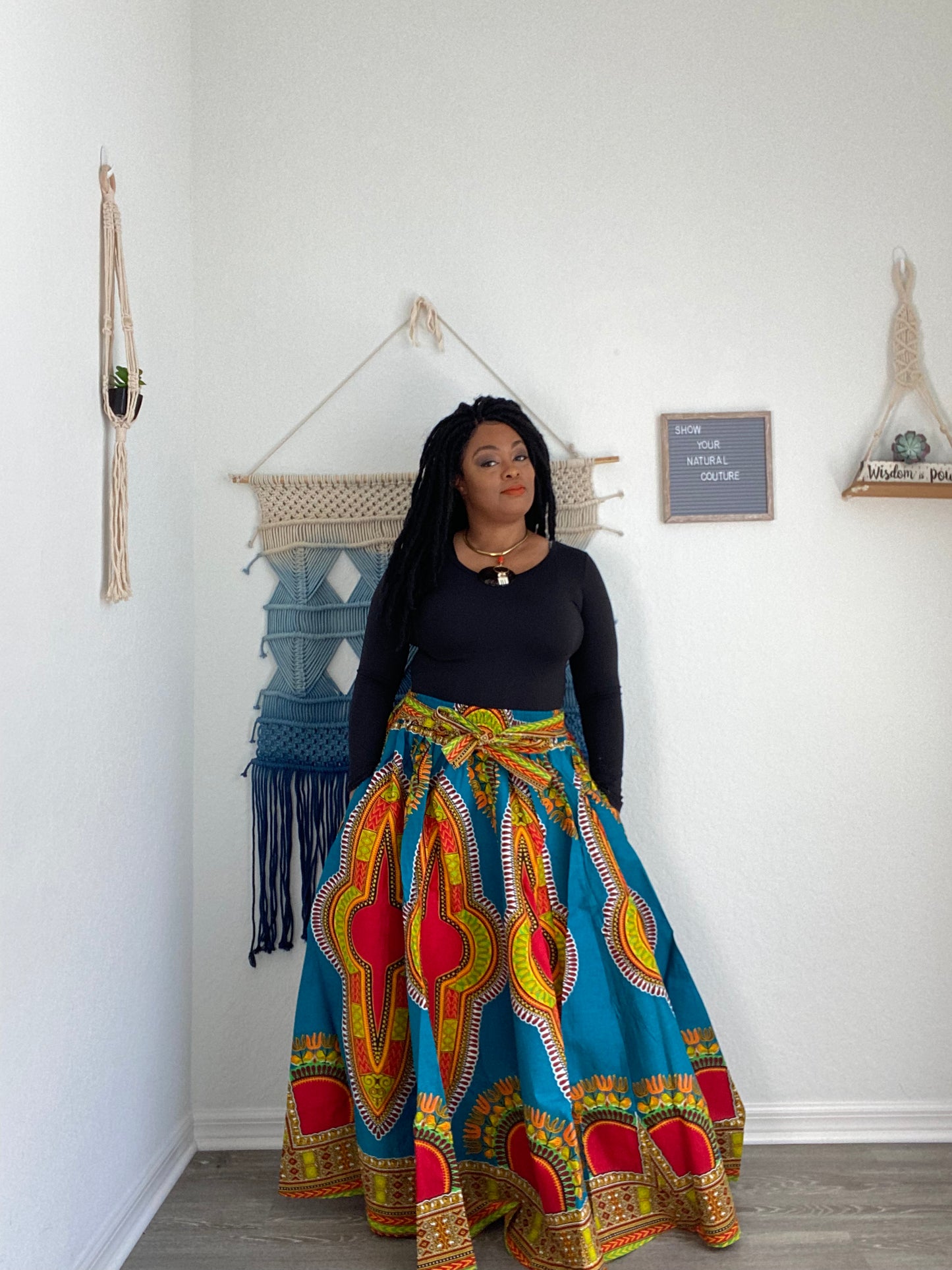 Queen Traditional Print Skirt